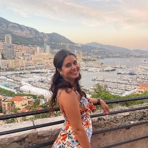 Meet your Posher, Lore